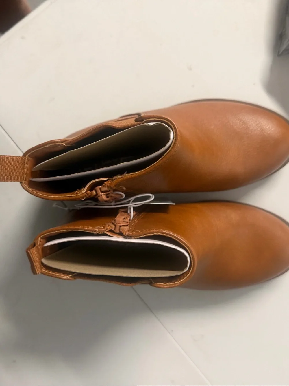 Boots, girls, cat and Jack Chelsea Brown size 11 NWT